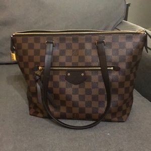 Louis Vuitton Iena PM